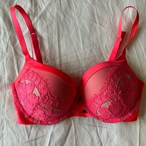 Gorgeous VS lace bra - new never worn
